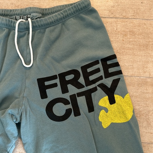 freecity Pants - FREECITY 3/4 sweats - GREYART GLOW XS